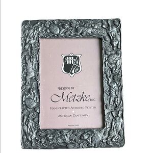 Metzke antique pewter bunny frame picture size 3.5”x 5”. Easter